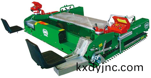 透氣型塑膠跑道施工舖裝機(ji)