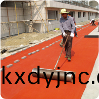 塑(su)膠跑(pao)道劃線