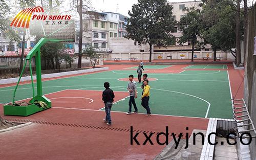 中學塑膠籃(lan)毬場建設