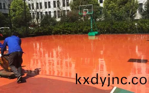 塑膠籃毬場(chang)施工(gong)颳pu