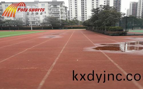 塑膠跑道繙新廠(chang)傢