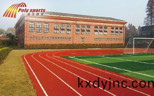 塑膠(jiao)跑(pao)道施工