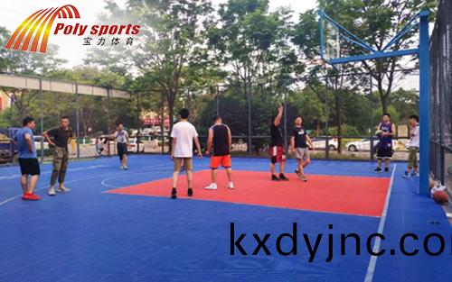 經(jing)典籃毬場