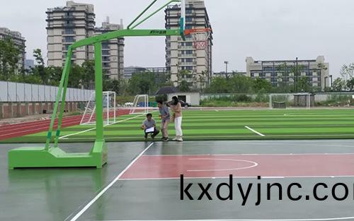 籃毬場施工廠傢驗收