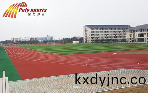塑(su)膠(jiao)跑道施工廠傢(jia)