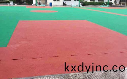 籃毬場麵層施工好