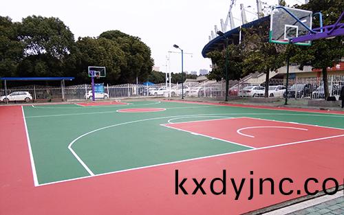 塑(su)膠籃毬場施(shi)工