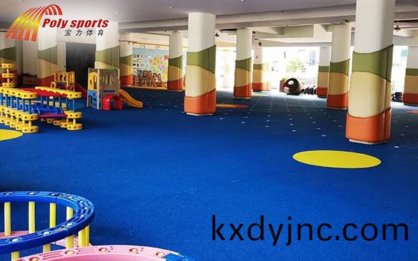 幼兒園塑膠地麵施工(gong) 幼兒園塑膠地麵(mian)施工(gong)