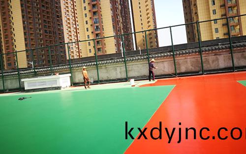 寶力體育籃毬場(chang)施工