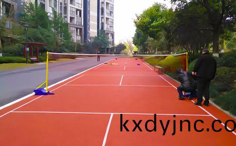 塑膠休(xiu)閑場地