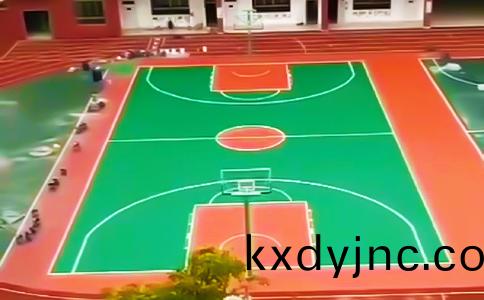 塑膠籃(lan)毬(qiu)場廠傢産品