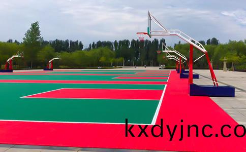 學校籃(lan)毬場