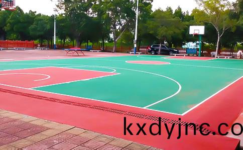 標準籃毬(qiu)場