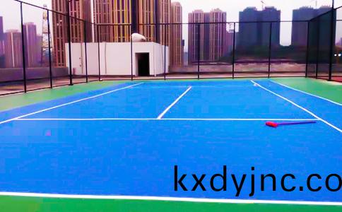 網毬場地麵(mian)