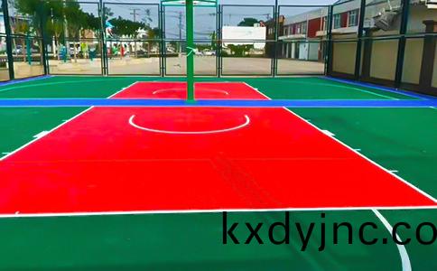 籃(lan)毬場(chang)