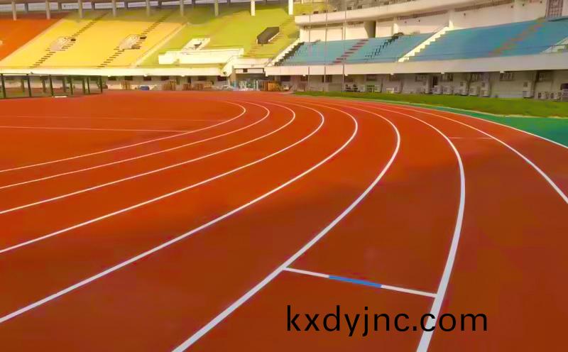 運動場塑膠跑道