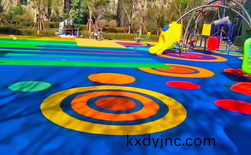 遊樂園塑(su)膠地麵(mian)