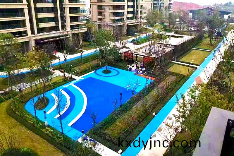 小區塑膠運動場