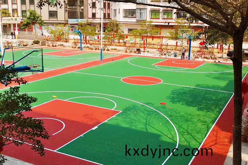 小區(qu)塑(su)膠籃毬場