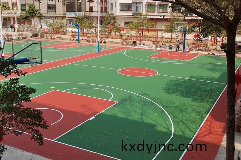 塑膠籃(lan)毬場