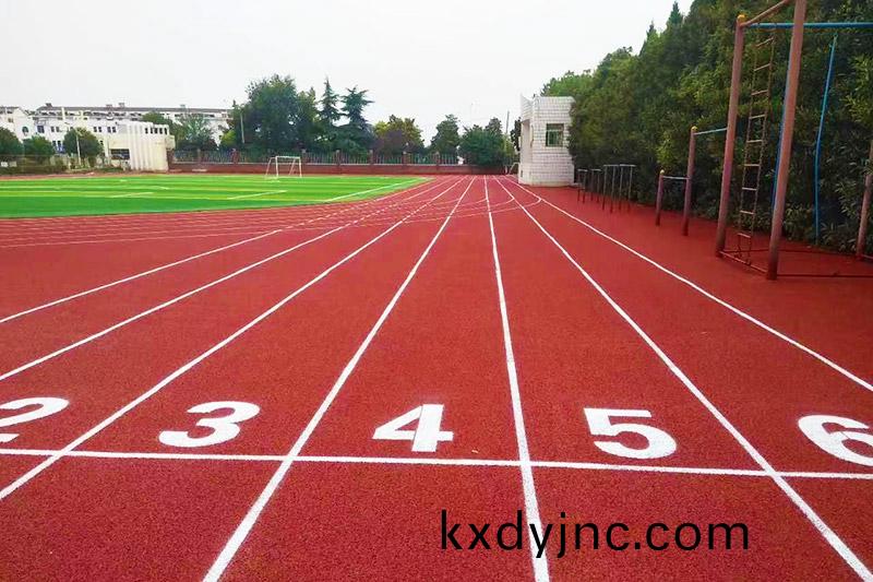 體育場塑膠跑道