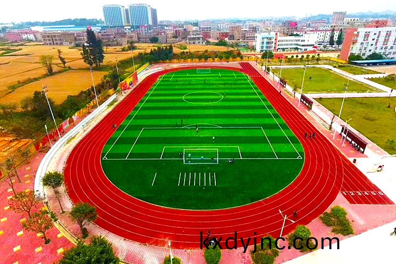 體(ti)育場塑膠跑道